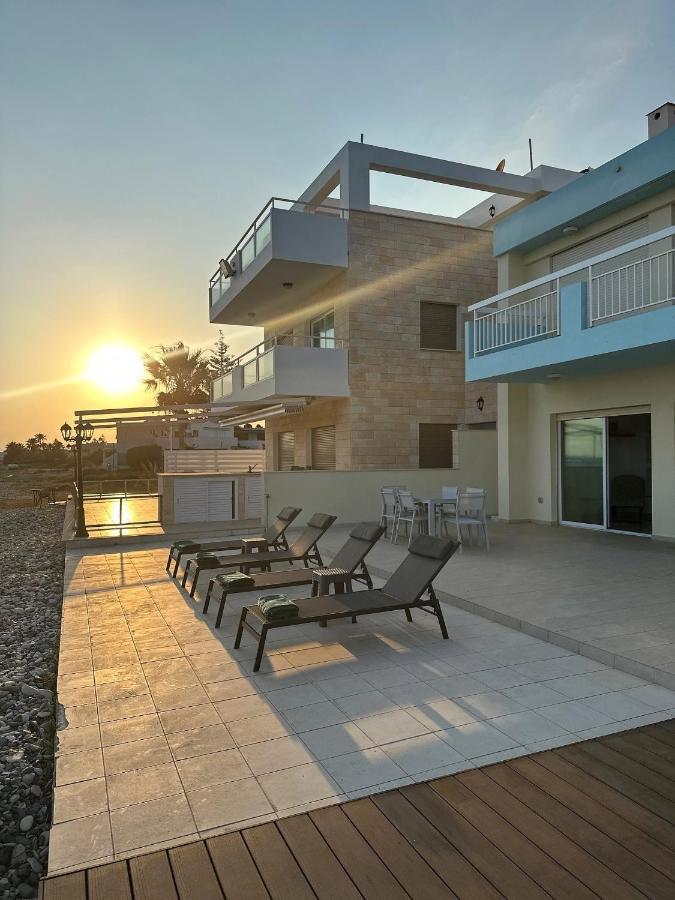 Sayers Beachfront Villa Περβόλια Εξωτερικό φωτογραφία