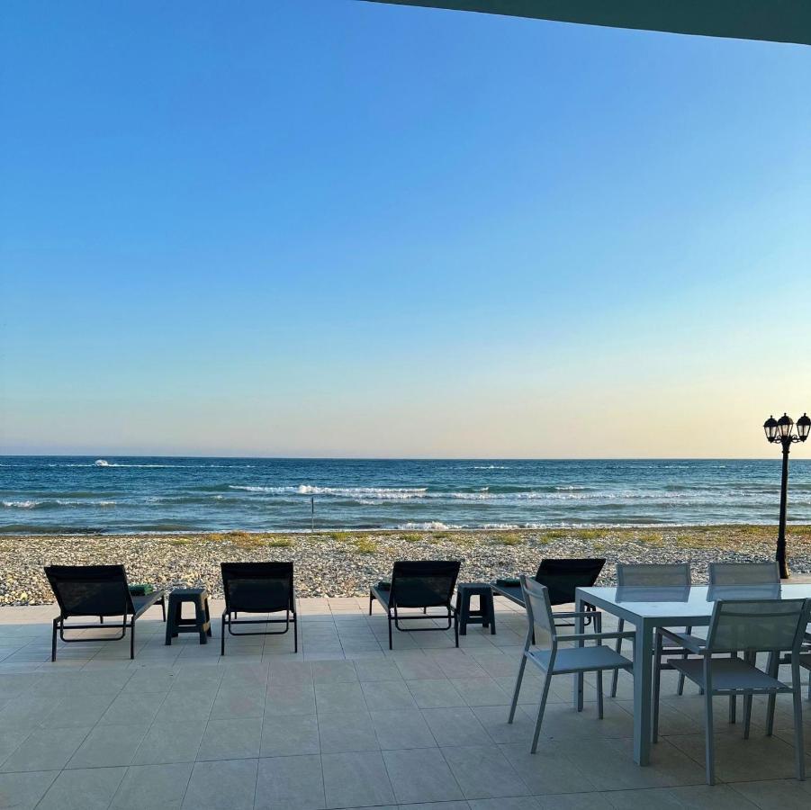 Sayers Beachfront Villa Περβόλια Εξωτερικό φωτογραφία